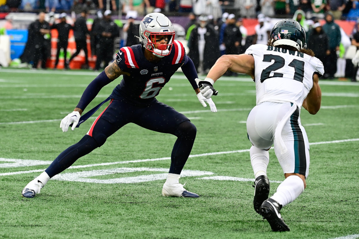 Christian Gonzalez Eagles